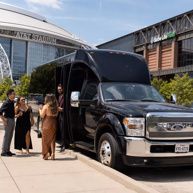 AT&T Stadium & Globe Life Field